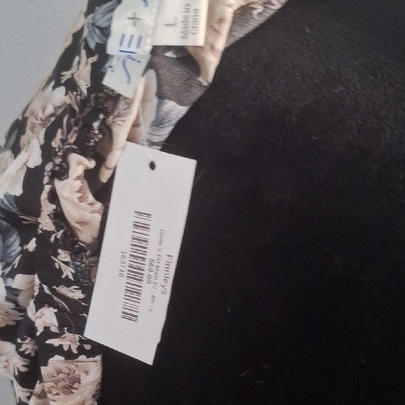 She + Sky Black, Cream, and Blue Floral Maxi Dress L NWT - Picture 6 of 8